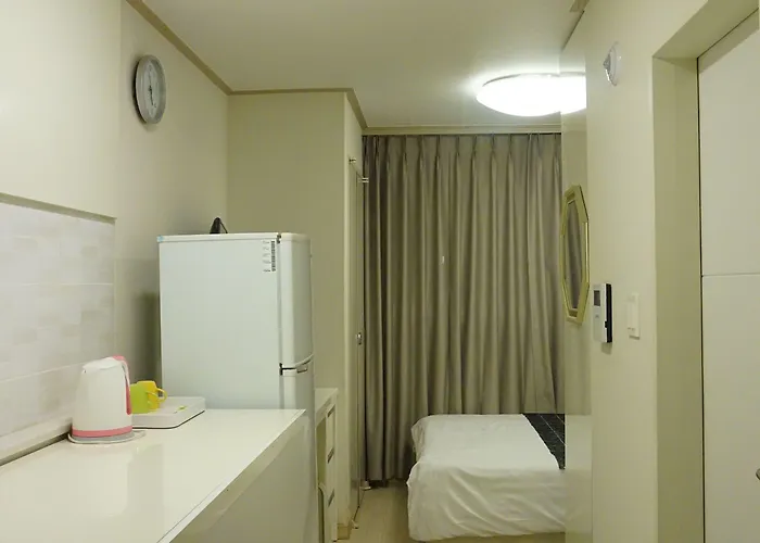 Staywell Hotel 2*