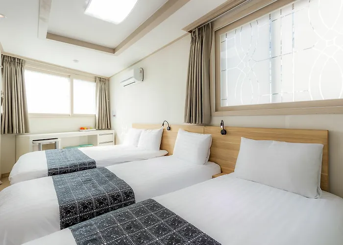 Staywell Hotel 2*